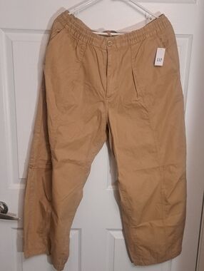 GAP Women's Barrel Khaki Elastic-Waist Chinos Size Medium New Tags